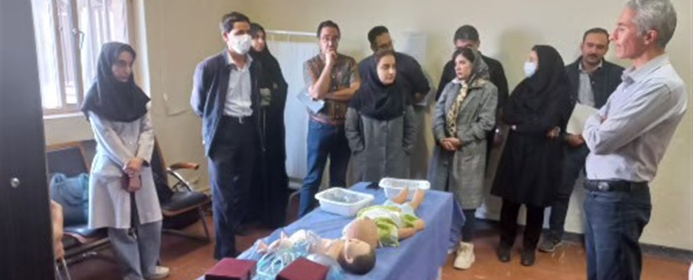 برگزاری کارگاه دورروزه احیای اطفال